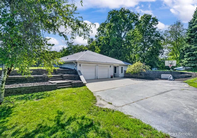 2nd image of 9840 E Barnum Rd, Woodland, MI 48897 | MLS# 70553676