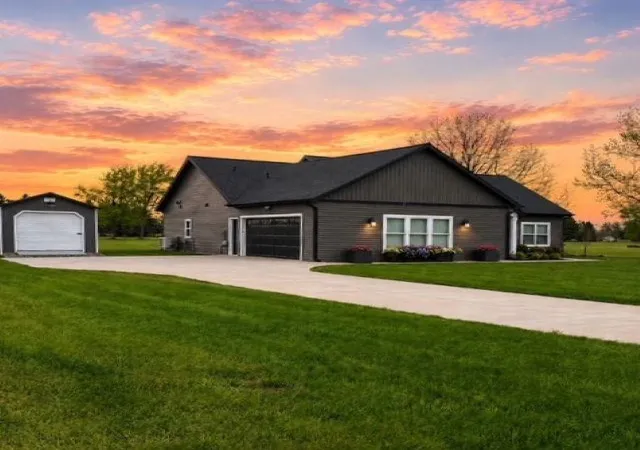 Homes for sale in Weidman, MI | 1139 Fairway Dr, Weidman, MI 48893 | MLS# 80068445