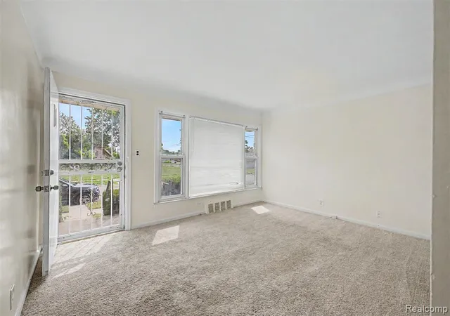 Photo 3 of Single family home for sale at 8835 Robson St, Detroit, MI 48228 | MLS# 61019438 | Listing updated on 2026-10-19