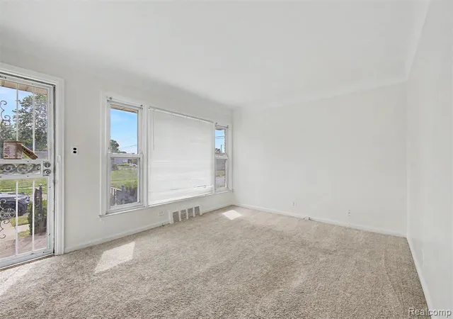 Photo 4 of Single family home for sale at 8835 Robson St, Detroit, MI 48228 | MLS# 61019438 | Listing updated on 2026-10-19
