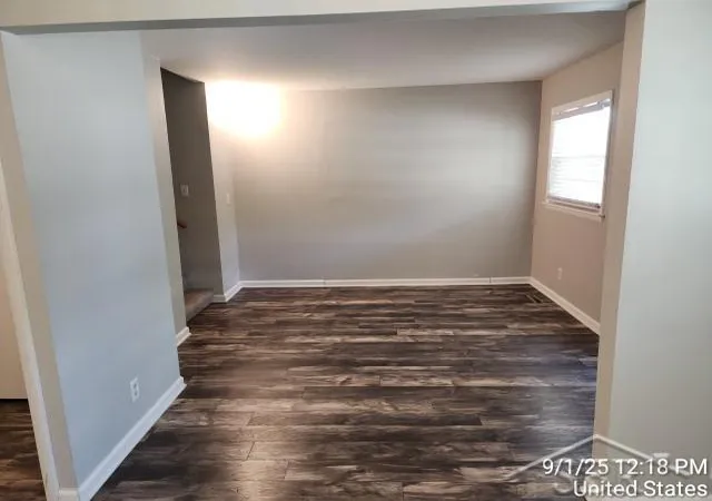 Listing Photo 4 - Condo for sale in building located at 2090 -2092 Anderson Rd, Saginaw, MI 48603