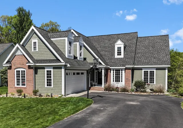 Homes for sale in Traverse City, MI | 3595 Yorkshire Dr, Traverse City, MI 49686 | MLS# 80069074