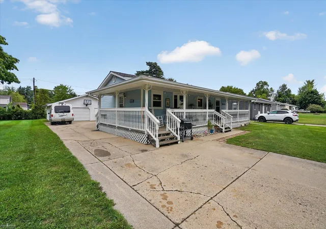 38th image of 1301 N Gould St, Owosso, MI 48867 | MLS# 50219665
