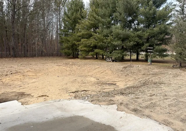 Homes for sale in Manistee, MI | 12031 Caberfae Hwy, Manistee, MI 49660 | MLS# 70523746