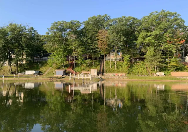 Photo 4 of Single family home for sale at 1504 S Birchaven Beach, Lake City, MI 49651 | MLS# 80069080 | Listing updated on 2026-07-12