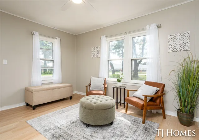 Photo 2 of Sale Pending at 1981 Valley St, Muskegon, MI 49442 | MLS# 70553941 | Listing updated on 2026-08-26