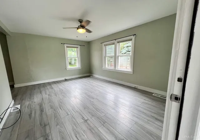 Homes for sale in Iron Mountain, MI | 1005 E Margaret St, Iron Mountain, MI 49801 | MLS# 50213587