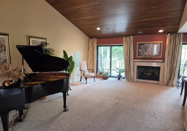 Photo 3 of Condo for sale at 7229 Creeks Bend Dr, West Bloomfield, MI 48322 | MLS# 70549055 | Listing updated on 2026-10-04