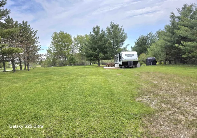 Homes for sale in Gladwin, MI | 5492 Lexington Dr, Gladwin, MI 48624 | MLS# 50207889