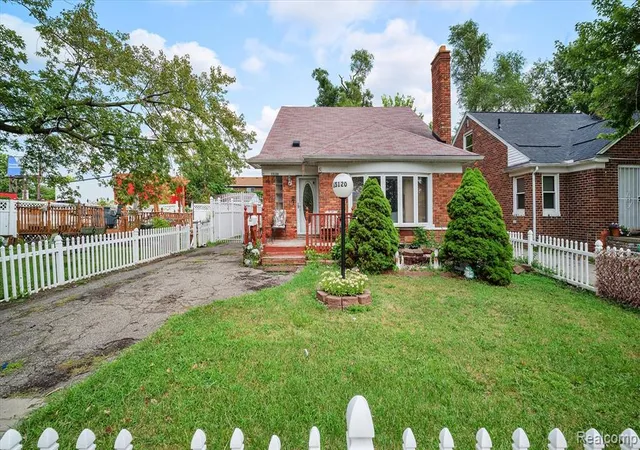 1st image of 15120 Whitcomb St, Detroit, MI 48227 2761 | MLS# 61024411