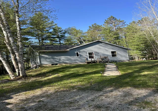 Homes for sale in Wetmore, MI | 14988 33rd Rd, Wetmore, MI 49895 | MLS# 50209266