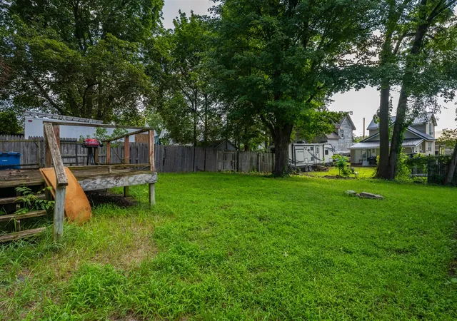27th image of 407 Michigan Ave, Dowagiac, MI 49047 | MLS# 70553661