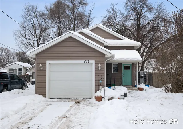Photo 1 of Sale Pending at 589 34th Street, Wyoming, MI 49509 | MLS# 70514051 | Listing updated on 2026-02-10