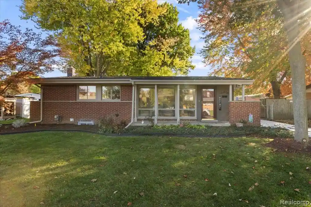 Single family home for sale at 31629 Arizona St, Livonia, MI 48150 3938 | MLS# 61041337
