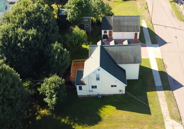Photo 41 of Single family home for sale at 913 Maple St, Lake Linden, MI 49945 | MLS# 50220056 | Listing updated on 2026-09-03
