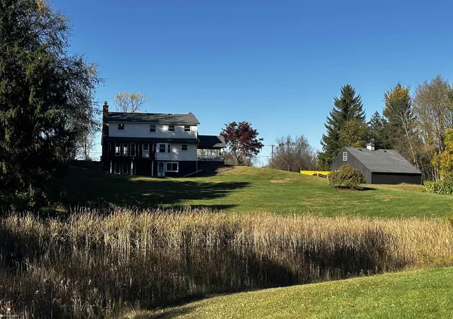 Homes for sale in Imlay City, MI | 6760 Hunters Creek Rd, Imlay City, MI 48444 | MLS# 50204200
