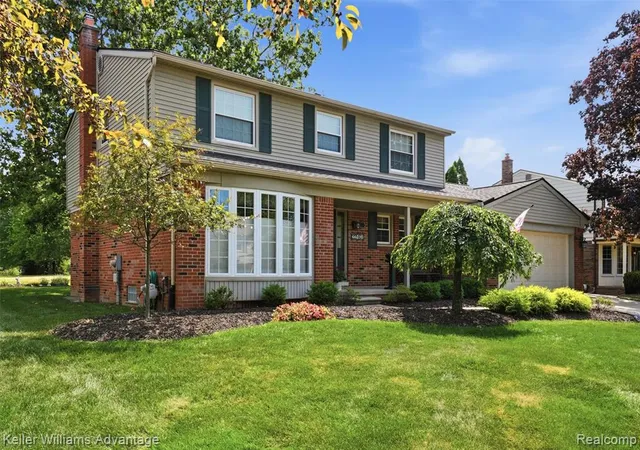 Photo 5 of Sale Pending at 22161 Cumberland Dr, Northville, MI 48167 | MLS# 61020421 | Listing updated on 2026-08-24