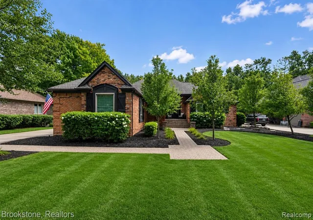 Photo 2 of Single family home for sale at 12300 Forest Glen Ln, Shelby Twp, MI 48315 1766 | MLS# 61024432 | Listing updated on 2026-08-28
