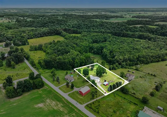 Homes for sale in Three Rivers, MI | 13191 Harder Rd, Three Rivers, MI 49093 | MLS# 70542432