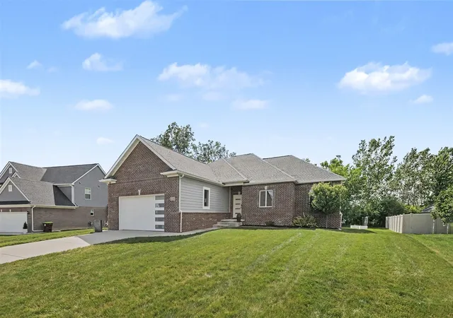 2nd image of 8308 Jack Pine Cir, Ypsilanti, MI 48197 | MLS# 70541087