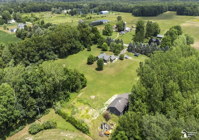 Homes for sale in Petersburg, MI | 3570 Summerfield Rd, Petersburg, MI 49270 | MLS# 50212604