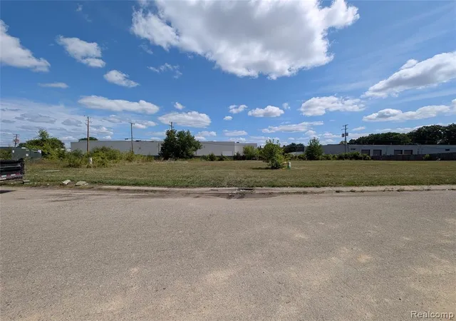 Photo 3 of Land for sale at 594 Boyd St, Pontiac, MI 48342 1982 | MLS# 61024689 | Listing updated on 2026-09-10