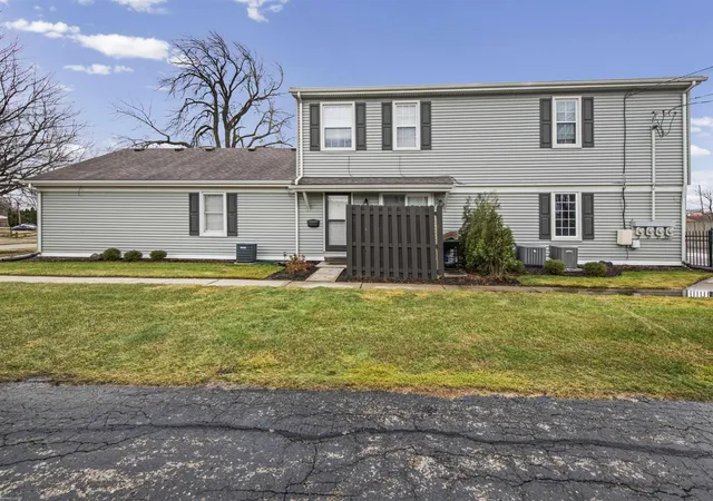 Photo 1 of Condo for sale at 21627 E 11 Mile Rd #3, Saint Clair Shores, MI 48081 | MLS# 50218475 | Listing updated on 2026-09-02