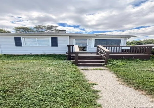 Photo 3 of Single family home for sale at 1329 Neubert Ave, Flint, MI 48507 4801 | MLS# 61024388 | Listing updated on 2026-08-26