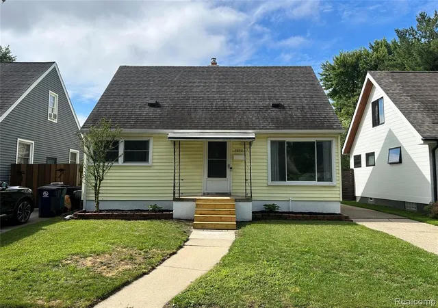 Homes for sale in Royal Oak, MI | 2022 E Lincoln Ave, Royal Oak, MI 48067 | MLS# 61004571