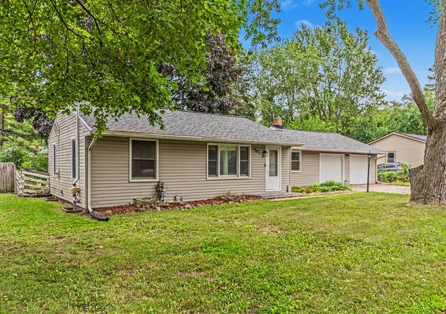 Photo 2 of Single family home for sale at 562 Brookside Rd, Ypsilanti, MI 48197 | MLS# 70552625 | Listing updated on 2026-09-16
