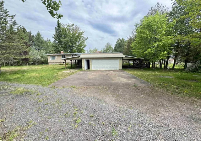 2nd image of 41261 Half Moon Beach Rd, Chassell, MI 49916 | MLS# 50215035