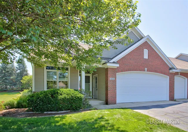 Listing Photo 1 - Condo for sale in building located at 6010 Heritage Mdw Dr, Holland, MI 49423