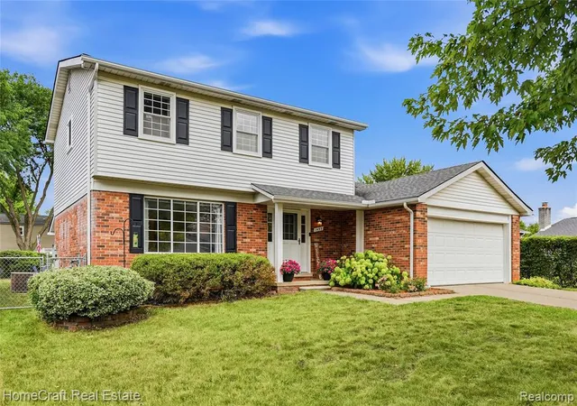 Photo 3 of Sale Pending at 1495 Copeland Cir, Canton, MI 48187 3492 | MLS# 61023997 | Listing updated on 2026-09-08