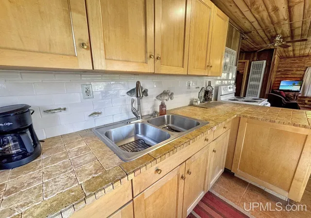 Photo 5 of Single family home for sale at 113 & 120 Lohrey Ln, Crystal Falls, MI 49920 | MLS# 50208894 | Listing updated on 2026-07-29
