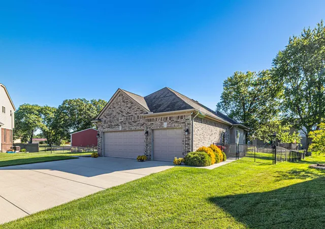 Homes for sale in New Baltimore, MI | 29693 Lockwood Ct #20, New Baltimore, MI 48051 | MLS# 50212649