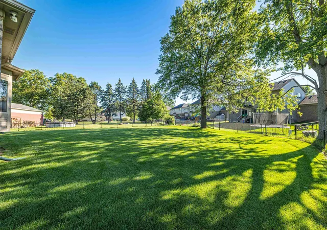 Homes for sale in New Baltimore, MI | 29693 Lockwood Ct #20, New Baltimore, MI 48051 | MLS# 50212649