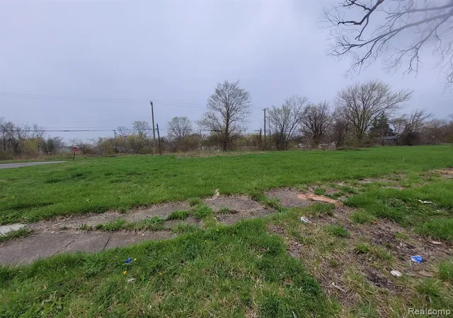 Land for sale at 3911 Beaconsfield St, Detroit, MI 48224 | MLS# 60210103