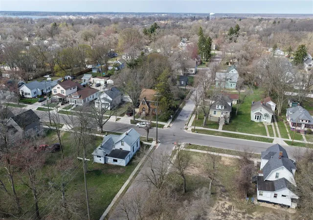4th image of 555 Amity Ave, Muskegon, MI 49442 | MLS# 70527868