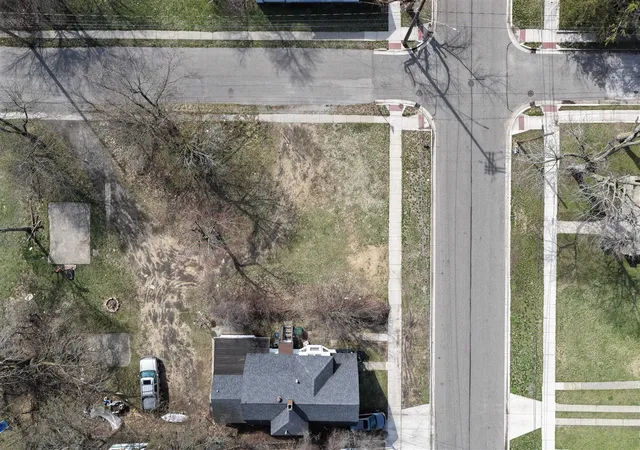 5th image of 555 Amity Ave, Muskegon, MI 49442 | MLS# 70527868