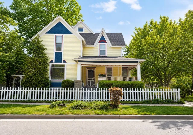 Photo 1 of Single family home for sale at 600 N Henry St, Bay City, MI 48706 | MLS# 50219468 | Listing updated on 2026-09-11