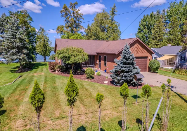 2nd image of 2946 W Lakeside Dr, West Branch, MI 48661 | MLS# 50186574