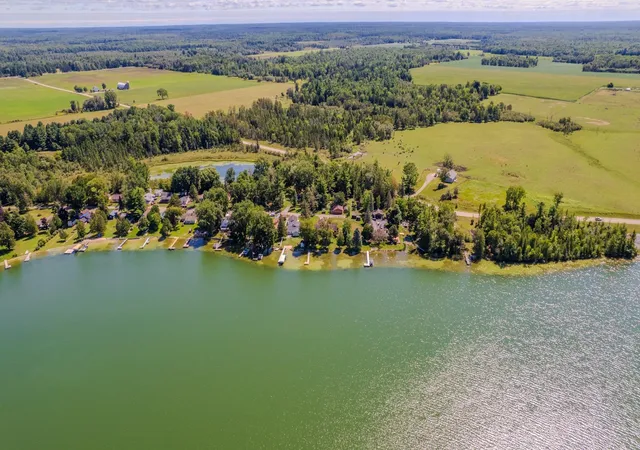 57th image of 2946 W Lakeside Dr, West Branch, MI 48661 | MLS# 50186574