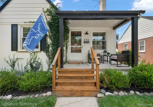2nd image of 536 S Marias Ave, Clawson, MI 48017 | MLS# 61023006