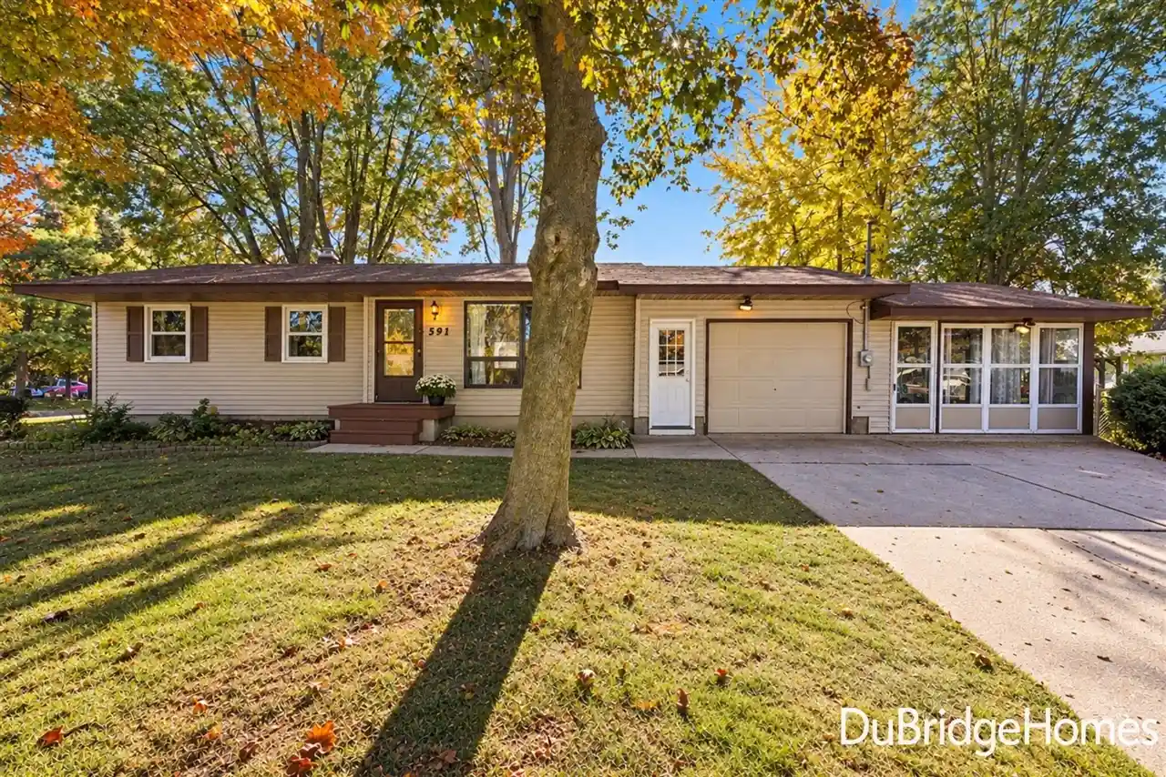 Photo 1 of Single family home for sale at 591 Fairway Dr, Grand Rapids, MI 49534 | MLS# 70565942 | Listing updated on 2026-10-27