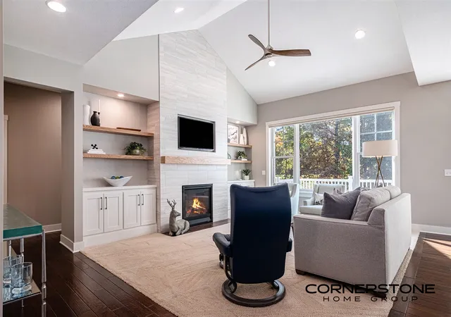Listing Photo 4 - Condo for sale in building located at 4177 E Gables Ct, Grand Rapids, MI 49306