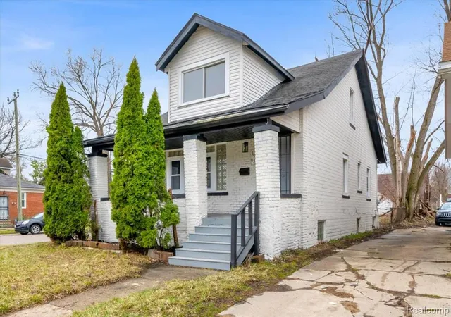 3rd image of 5903 Wayburn St, Detroit, MI 48224 3042 | MLS# 60980906