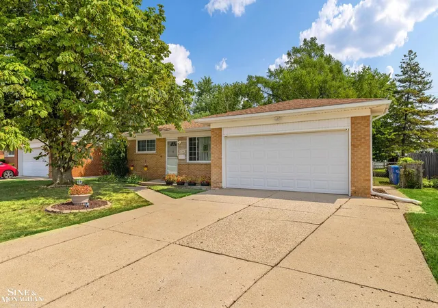 Photo 2 of Sale Pending at 27342 Dover Ave, Warren, MI 48088 | MLS# 50219690 | Listing updated on 2026-09-11