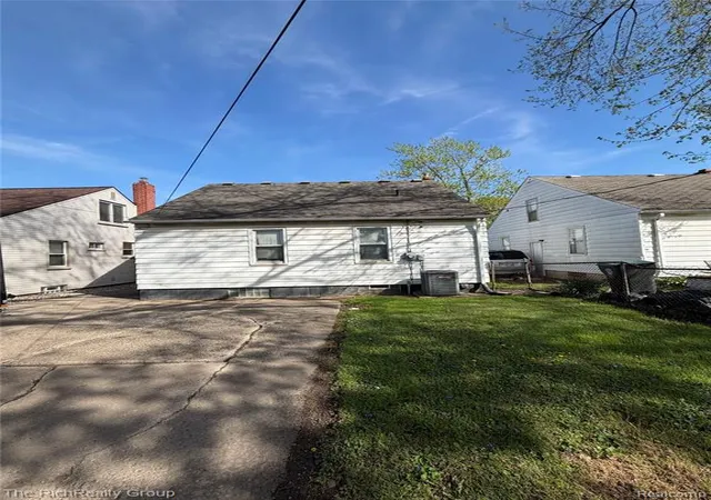 Homes for sale in Melvindale, MI | 18039 Wood St, Melvindale, MI 48122 | MLS# 60990154