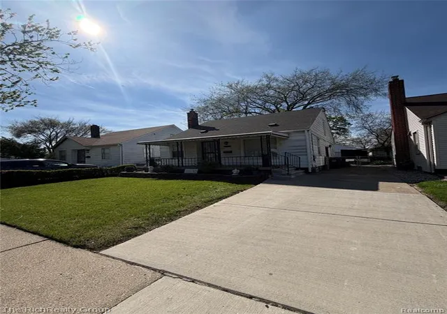 Homes for sale in Melvindale, MI | 18039 Wood St, Melvindale, MI 48122 | MLS# 60990154