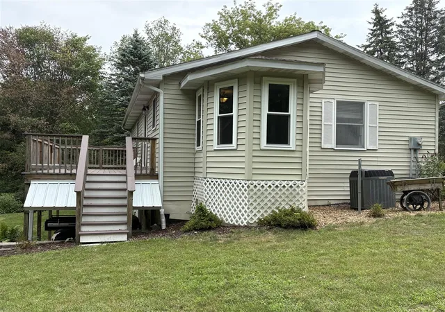 2nd image of 3501 W Circle Dr, Hart, MI 49420 | MLS# 70550937